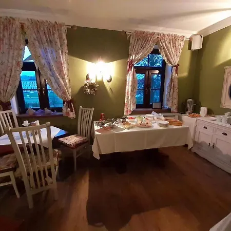 Hotel & Restauracja Zlota Kaczka