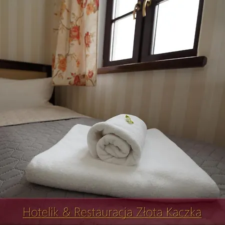 & Restauracja Zlota Kaczka * ズゴジェレツ