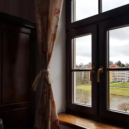 Hotel & Restauracja Zlota Kaczka *