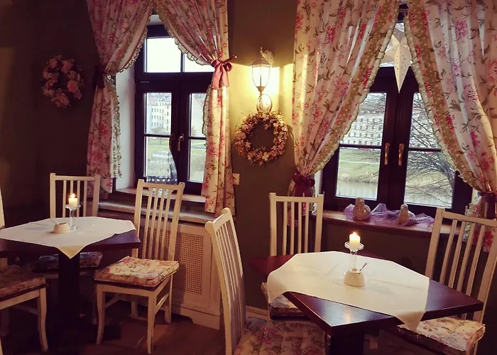 & Restauracja Zlota Kaczka Otel *