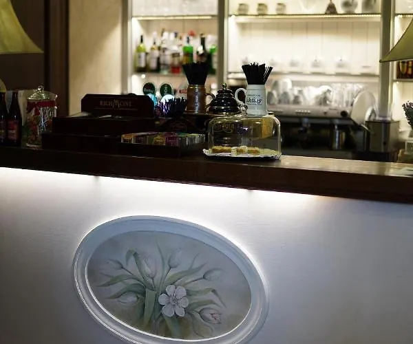 & Restauracja Zlota Kaczka